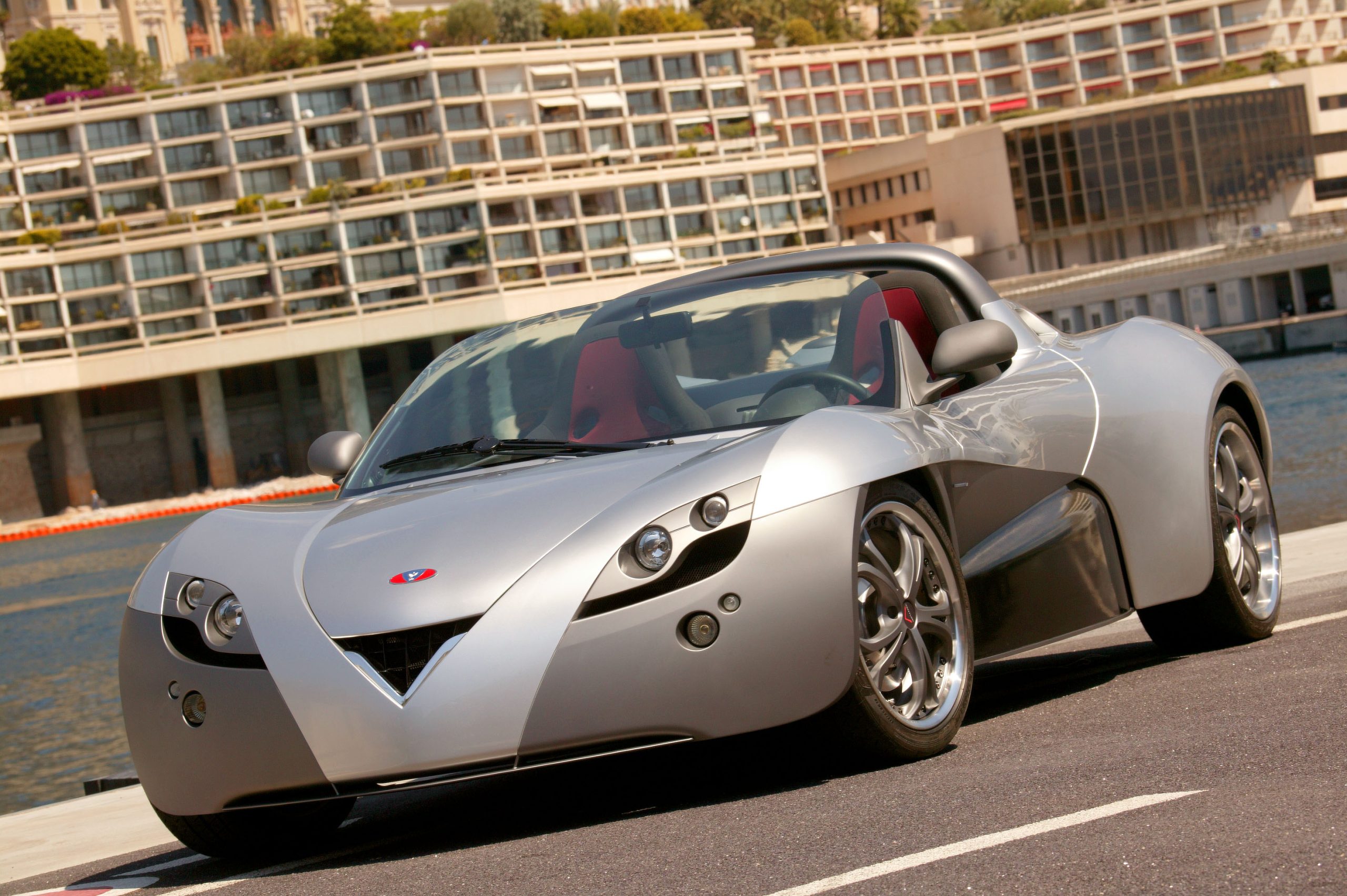 Automobile électrique : Toyota met les bouchées doubles