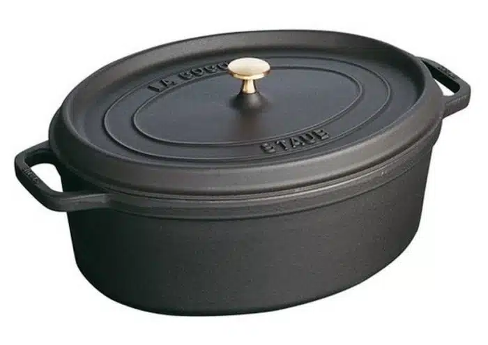 cocotte-en-fonte-staub-noir-ovale