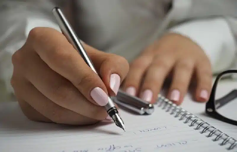 Stylo effaçable pour enfant : la solution idéale pour une écriture sans fautes
